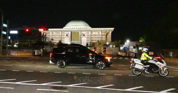 국회 앞 . 2025.6.4 홍윤기 기자