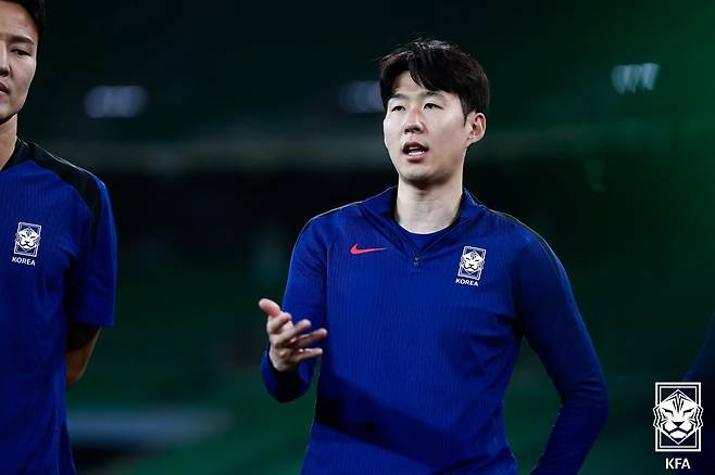 이라크와의 2026 FIFA 북중미 월드컵 아시아 3차 예선 대비 훈련 중인 손흥민. /사진=대한축구협회 제공