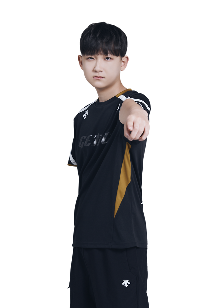 고원재가 7일 서울 잠실DN콜로세움에서 열린 2025 FSL 스프링 4강에서 김승환을 3-2로 제압했다. 사진 | 넥슨