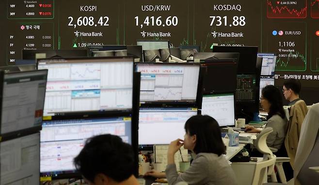 서울 중구 하나은행 딜링룸 전광판에 지수가 표시되고 있다(자료사진). ⓒ뉴시스
