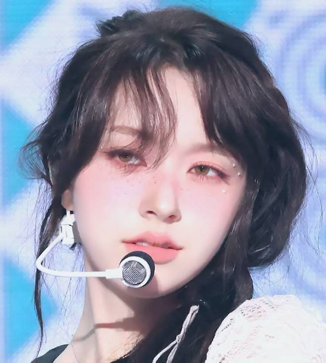 Internet_20250607_134735_8.jpeg 코로 사과도 깎겠다는 소리듣는 아이돌