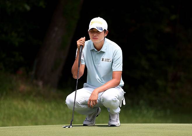 [서울=뉴시스] 양지호가 7일 부산 아시아드 컨트리클럽(파71)에서 열린 한국프로골프(KPGA) 투어 백송홀딩스-아시아드CC 부산오픈 3라운드 경기를 펼치고 있다. (사진=KPGA 제공) 2025.06.07. *재판매 및 DB 금지