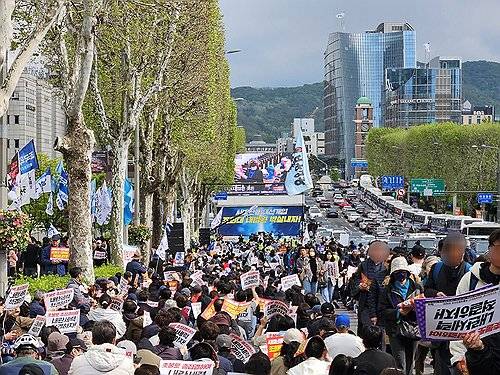 지난 5월 3일 대법원 앞 촛불행동 집회 [연합뉴스 자료사진]