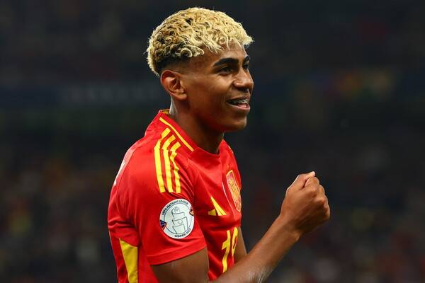 ▲ 스페인 국가대표 공격수 라민 야말은 프랑스와의 유럽축구연맹 네이션스리그에서 두 골을 넣으며 결스 진출을 이끌었다. ⓒ연합뉴스/EPA/REUTERS