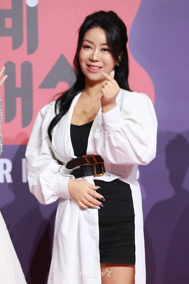 '나는 솔로' 10기 정숙이 29일 오후 서울 상암동 SBS 프리즘센터에서 진행된 2023 SBS 연예대상 포토월 행사에 참석해 포즈를 취하고 있다. /2023.12.30 /사진=이동훈