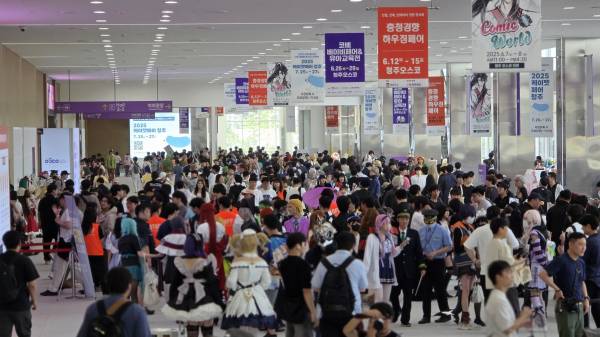지난 7일 충북 청주오스코(OSCO)에서 열린 '코믹월드 321 청주'가 관람객들로 북적이고 있다. /남연우 기자
