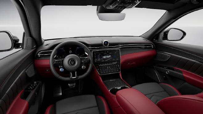마세라티 그레칼레 네로 인피니토(Maserati Grecale Nero Infinito) 실내