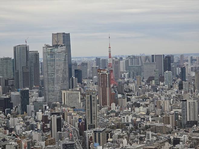 일본 도쿄 시부야스카이에서 찍은 전망대 풍경 사진