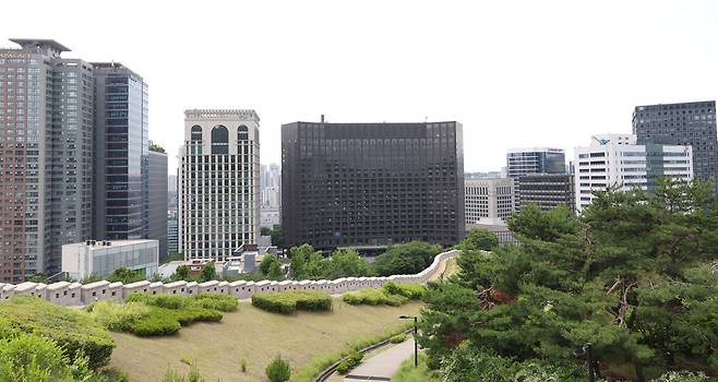 서울 밀레니엄 힐튼호텔 전경.  이충우기자