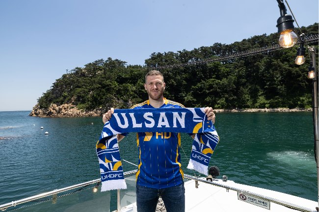 울산 HD에 합류한 폴란드 수비수 밀로시 트로야크. 사진=울산 HD