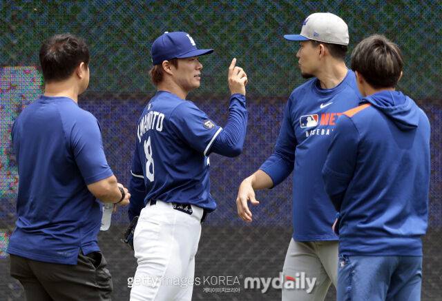 LA 다저스 야마모토 요시노부와 뉴욕 메츠 센가 코다이./게티이미지코리아