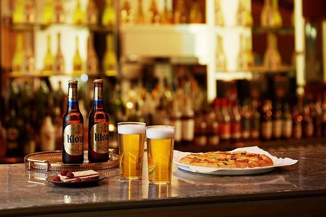 그랜드 워커힐 서울 '서머 플로우 패키지' 중 '클럽 라운지&바'의 '피맥 세트' *재판매 및 DB 금지