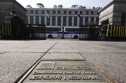 윤석열 전 대통령에 대한 탄핵심판 심리가 이어지던 지난 3월10일 서울 종로구 헌법재판소 앞의 모습. 뉴시스