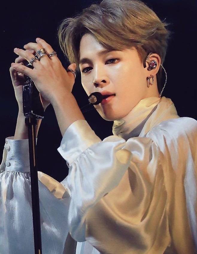 방탄소년단 지민 'Who', 5월 월드송 1위..글로벌 핫 인기