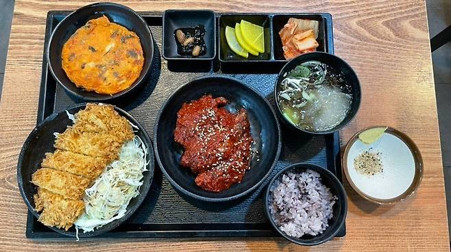 IMG_8144.jpeg 9,500원 양념게장 정식 호 vs 불호