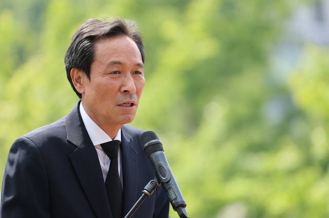 ▲ 대통령실 정무수석으로 임명된 우상호 이한열기념사업회 이사장이 9일 서울 서대문구 연세대학교 이한열 동산에서 열린 제38주기 이한열 추모식에서 인사말을 하고 있다.