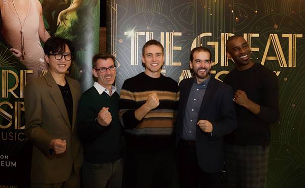 런던 한국문화원 기자 간담회에서. 왼쪽부터 신춘수 프로듀서, 작곡가 제이슨 하울랜드, 
개츠비 역의 제이미 머스캐토, 연출가 마크 브루니, 안무가 도미니크 켈리. ⓒ오디컴퍼니