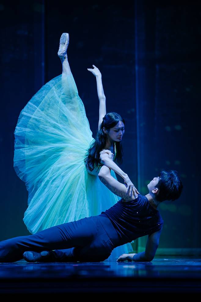 부산오페라하우스 발레단 ‘샤이닝 웨이브’ [부산오페라하우스발레단 제공]