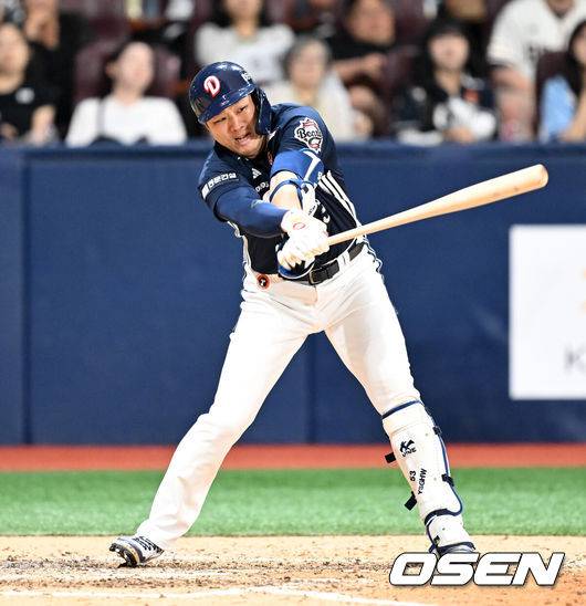 [OSEN=고척, 이대선 기자] 1일 오후 서울 고척스카이돔에서 2025 신한 SOL Bank KBO리그 키움 히어로즈와 두산 베어스의 경기가 열렸다.키움은 알칸타라, 두산은 최승용을 선발 투수로 내세웠다.8회초 2사에서 두산 양석환이 삼진으로 물러나고 있다. 2025.06.01 /sunday@osen.co.kr