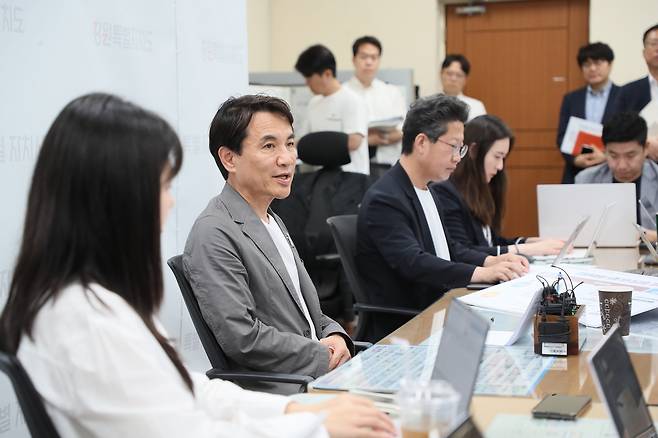 김진태 강원지사가 9일 강원도청에서 열린 기자간담회에서 발언하고 있다. 강원도 제공