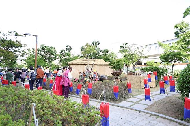 지난해 주막거리 객사전의 청사초롱 등길 [구로구 제공. 재판매 및 DB 금지]