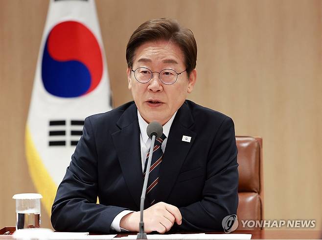 이재명 대통령, 비상경제점검 2차 TF 회의 발언 (서울=연합뉴스) 홍해인 기자 = 이재명 대통령이 9일 서울 용산 대통령실 청사에서 열린 비상경제점검 2차 태스크포스(TF) 회의에서 발언하고 있다. 2025.6.9 [대통령실통신사진기자단] hihong@yna.co.kr