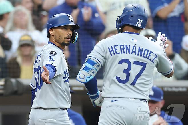 LA 다저스는 10일(한국시간) 열린 2025 메이저리그 샌디에이고 파드리스와 원정 경기에서 8-7로 이겼다. ⓒ AFP=뉴스1