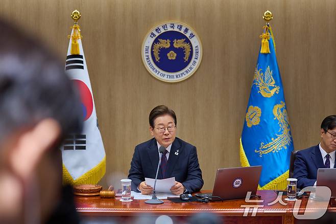 이재명 대통령이 10일 서울 용산구 대통령실 청사에서 열린 국무회의에서 모두발언을 하고 있다. (대통령실 제공. 재판매 및 DB 금지) 2025.6.10/뉴스1 ⓒ News1 허경 기자