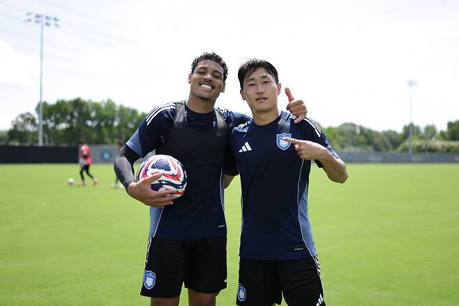 아트리움 헬스 퍼포먼스 파크(샬럿, 미국)/ 2025 피파 클럽월드컵/ 울산HDFC/ 훈련/ 울산 에릭, 이진현/ 사진 김정수