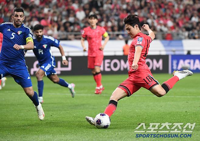 10일 서울월드컵경기장에서 열린 대한민국과 쿠웨이트의 2026년 북중미월드컵 아시아 3차예선 B조 최종전. 이강인이 추가골을 넣고 있다. 상암=정재근 기자 cjg@sportschosun.com/2025.6.10/