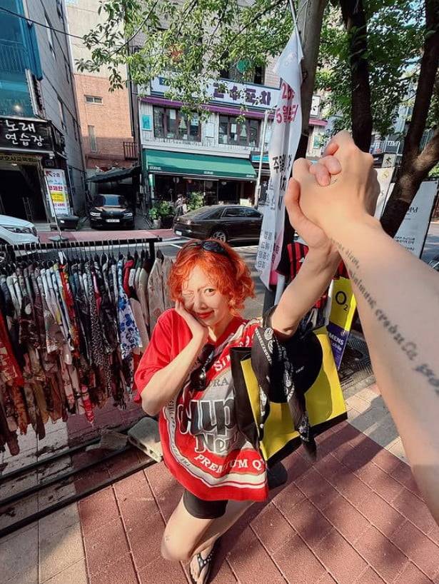 현아♥용준형, 붉은 헤어 컬러로 맞춘 부부 케미 사진출처: 현아 인스타그램 캡처