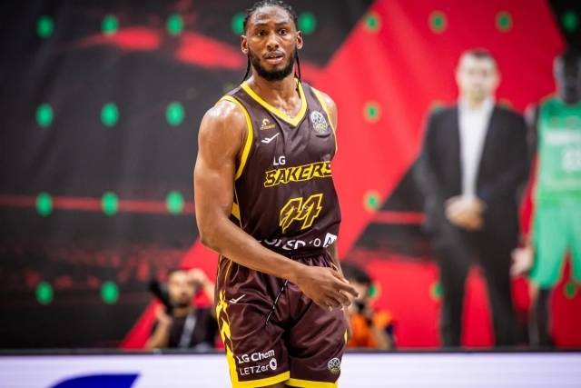 폴리 폴리캡은 15점 13리바운드 2블록슛을 기록, 남다른 존재감을 드러냈다. 사진=FIBA 제공