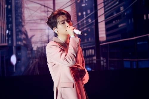 갓세븐(GOT7) 영재가 현지 팬들에게 잊지 못할 특별한 여름밤의 추억을 선사하며 일본에서 열린 팬미팅을 성황리에 마쳤다.