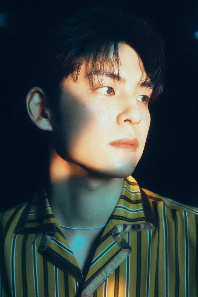 DAY6(데이식스)의 멤버 원필. /사진=KIA 타이거즈 제공