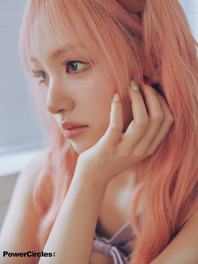 아이브 리즈, 첫 中 매거진 단독 커버... 대체 불가 '비주얼 장인'