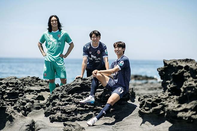 제주남방큰돌고래를 형상화한 유니폼 [제주SK FC 제공. 재판매 및 DB 금지]