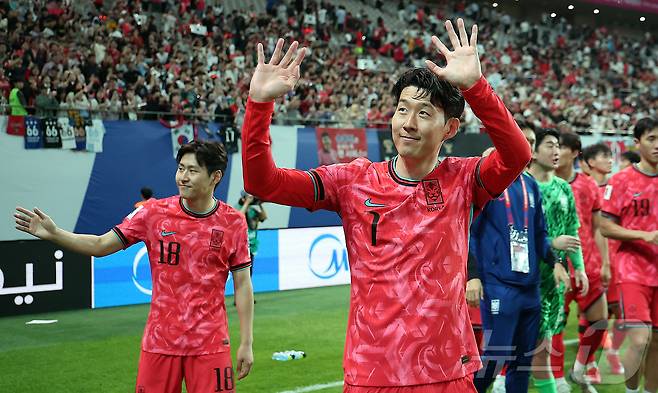 대한민국 축구 국가대표팀 손흥민과 이강인/뉴스1 ⓒ News1 김진환 기자