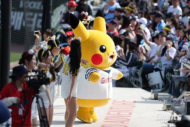 롯데가 19~21일까지 3일간 사직구장에서 모바일 AR게임 ‘포켓몬 고’와 연계한 특별 이벤트를 진행한다. 사진 | 롯데 자이언츠