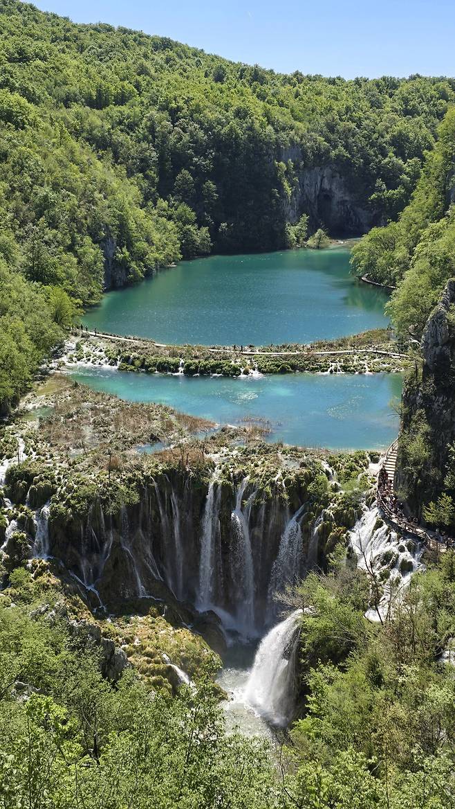 20250430_113108.jpg 꽃보다누나, 왕좌의 게임 그리고 모드리치의 나라