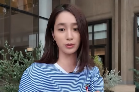 배우 이민정이 무작정 떠난 도쿄 여행에서 겪은 일을 공개해 눈길을 끈다. [사진출처 = 이민정 유튜브 영상 캡처]