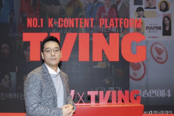 민선홍 티빙 콘텐츠 총괄이 10일 오전 서울 마포구 상암동 CJ ENM에서 진행된 'CJ ENM 콘텐츠 톡 2025' 행사에 참석해 인사말을 하고 있다.  / 사진제공=CJ ENM /사진=김창현 chmt@