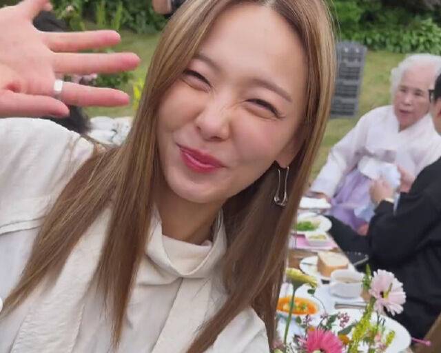 선예가 미쓰에이 민의 결혼식에 참석해 축하해줬다. / 조권 소셜미디어 캡처