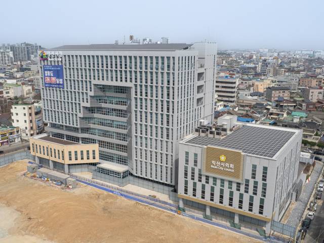 ▲익산시의회(의장 김경진)는 10일 '제270회 제1차 정례회' 본회의에서 소길영 의원이 대표 발의한 '농사용 전기요금 인상 계획 철회 촉구 건의안'을 채택했다. ⓒ익산시의회