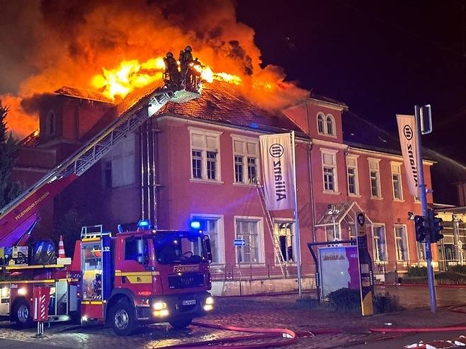 드레스덴 극장 화재 [드레스덴 소방서 제공. 재판매 및 DB 금지]