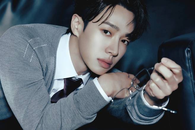 사진=어라운드어스