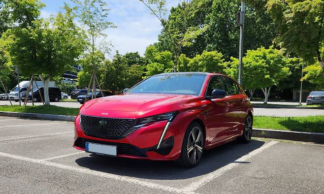 푸조 308 스마트 하이브리드. (사진=이데일리 이다원 기자)