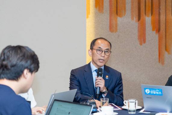 고학수 개인정보보호위원회 위원장이 21일 서울 중구 은행회관에서 열린 기자간담회에서 질문에 답변하고 있다.(사진=개인정보보호위원회, 연합뉴스)