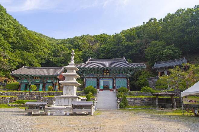 용인 백련사. 경기관광공사 제공