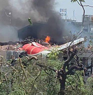 인도 여객기 추락 사진출처= x