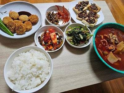 다운로드 (3).jpeg 보배드림에 올라온 틀딱 독거아재의 혼밥.......jpg 보배드림에 올라온 틀딱 독거아재의 혼밥.......jpg